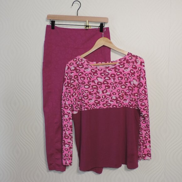 Lilly Pulitzer Pants - LILLY PULITZER LUXLETIC Top & Leggings Set sz M/L Pink & Wine